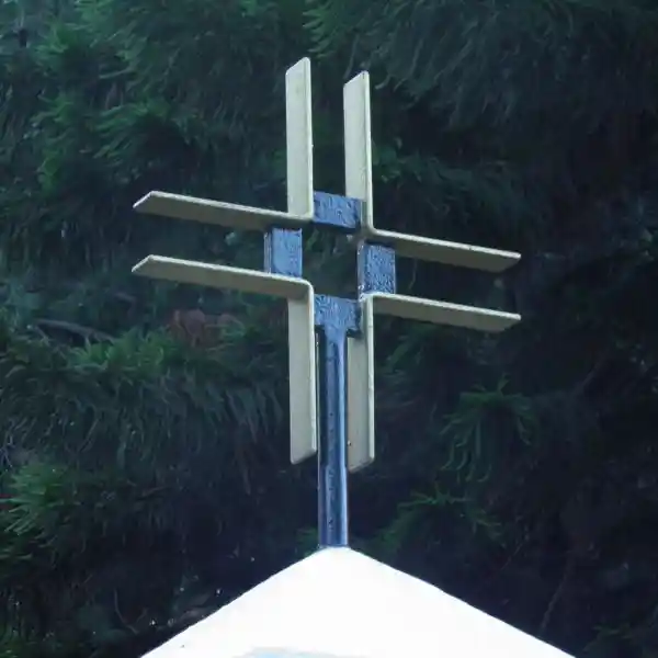 Rosary Church Hong Kong exterior, cross on steeples